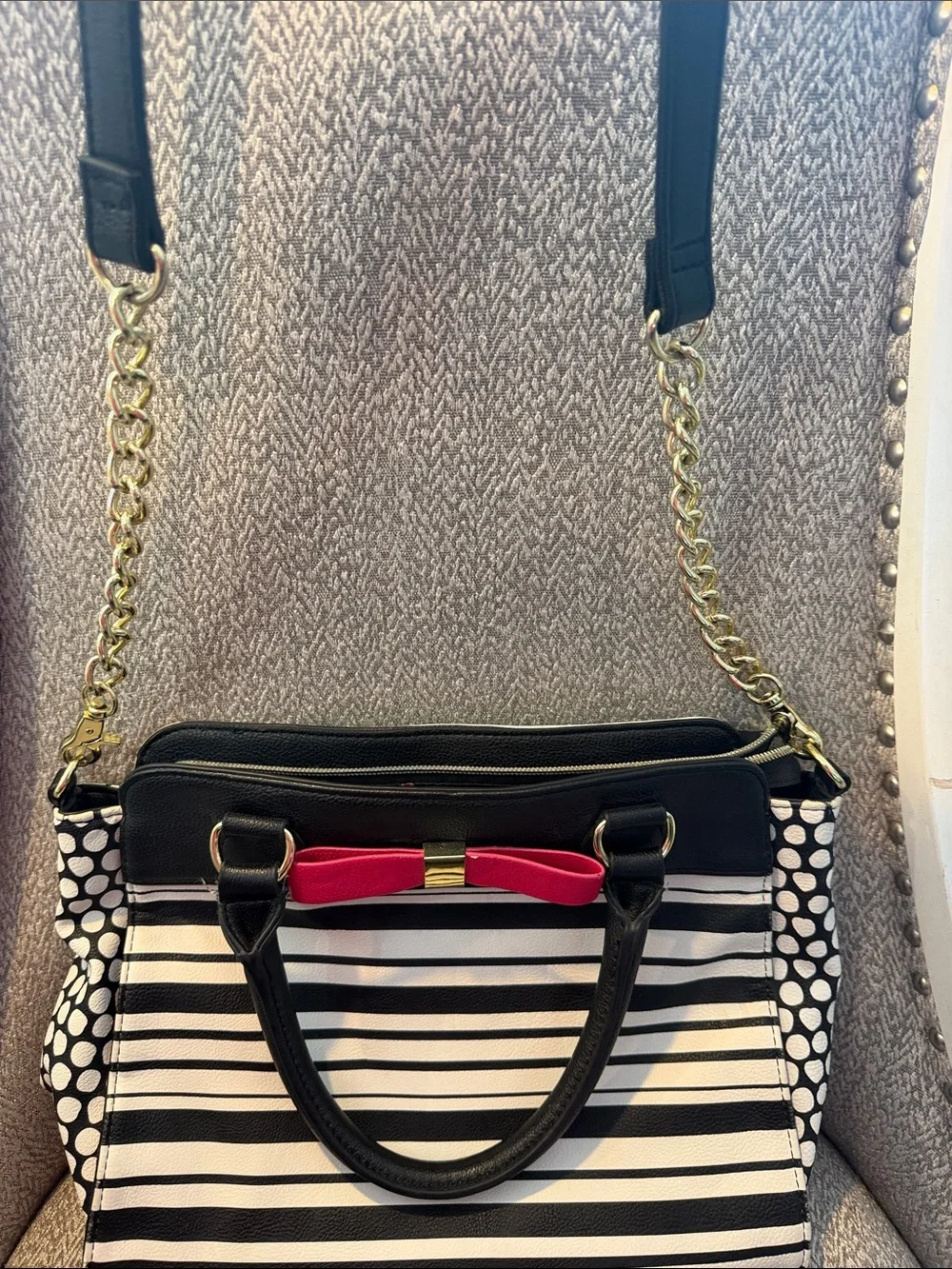 RARE Betsey Johnson Black & White Striped Purse with Pink Bow